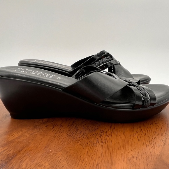 Tuscany by Easy Street Womens 11 Wide Faux Leather Wedge Slip On Sandals Shoes - Picture 4 of 9